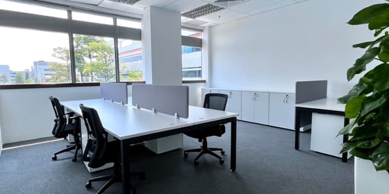 Serviced Office for 12 at German Centre